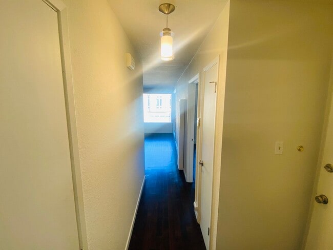 Building Photo - EPIC REA, INC.- Beautiful Noe Valley Remod...