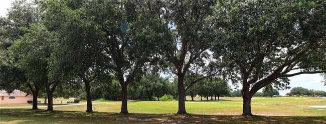 Foto del edificio - 21300 Royal St Georges Ln