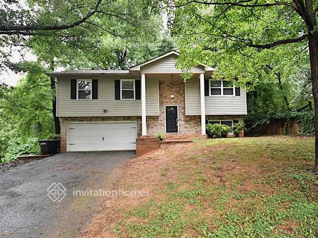 Building Photo - 413 S Toria Dr