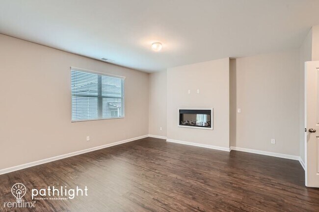Foto del edificio - 3 br, 2 bath House - 628 Moorings Avenue UNIT
