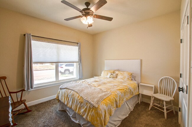 Building Photo - 710 Bison Bnd Dr