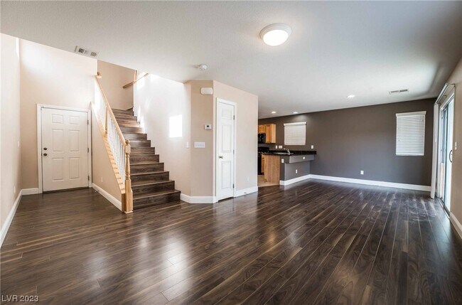 Foto del edificio - 6794 Briarwood Bend Ave