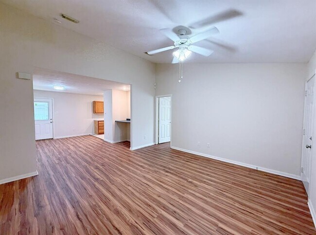 Foto del edificio - 5328 Tallowpine Terrace