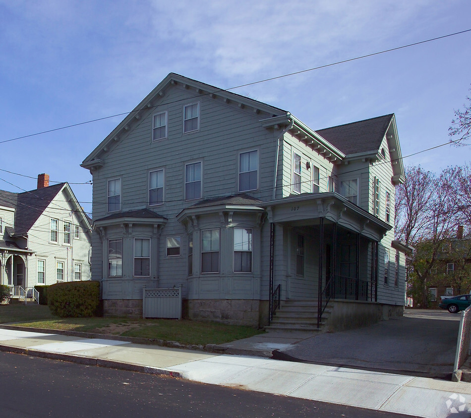 Building Photo - 107 Winter St