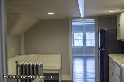 Foto del edificio - 1 br, 1 bath Apartment - 509 N Willis Ave
