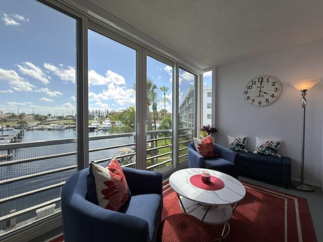Building Photo - 29 Yacht Club Dr