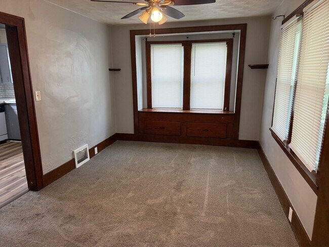 Building Photo - 992 Neptune Ave