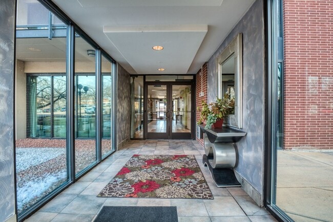 Building Photo - Modern 1-bedroom, 2-bathroom high-rise con...