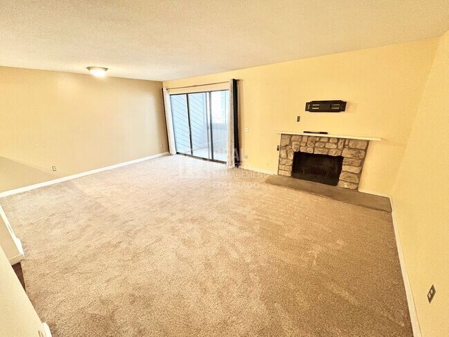 Foto del edificio - 14076 E Stanford Cir