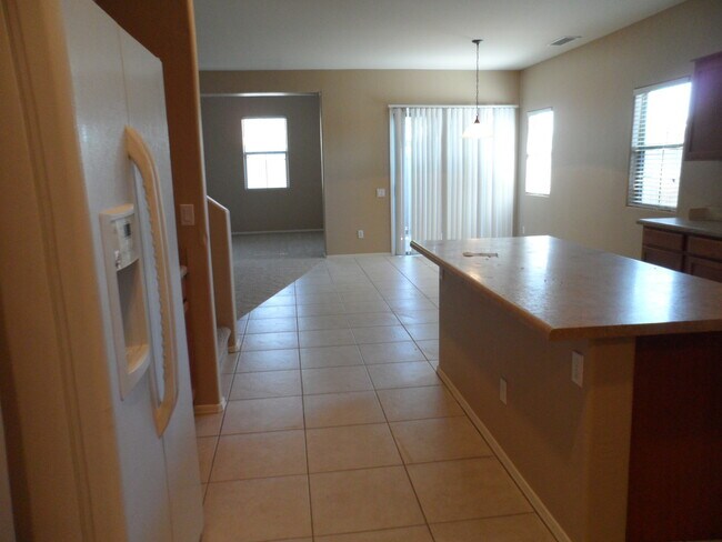 Building Photo - Beautiful 3bd/2ba Home in Gated Community