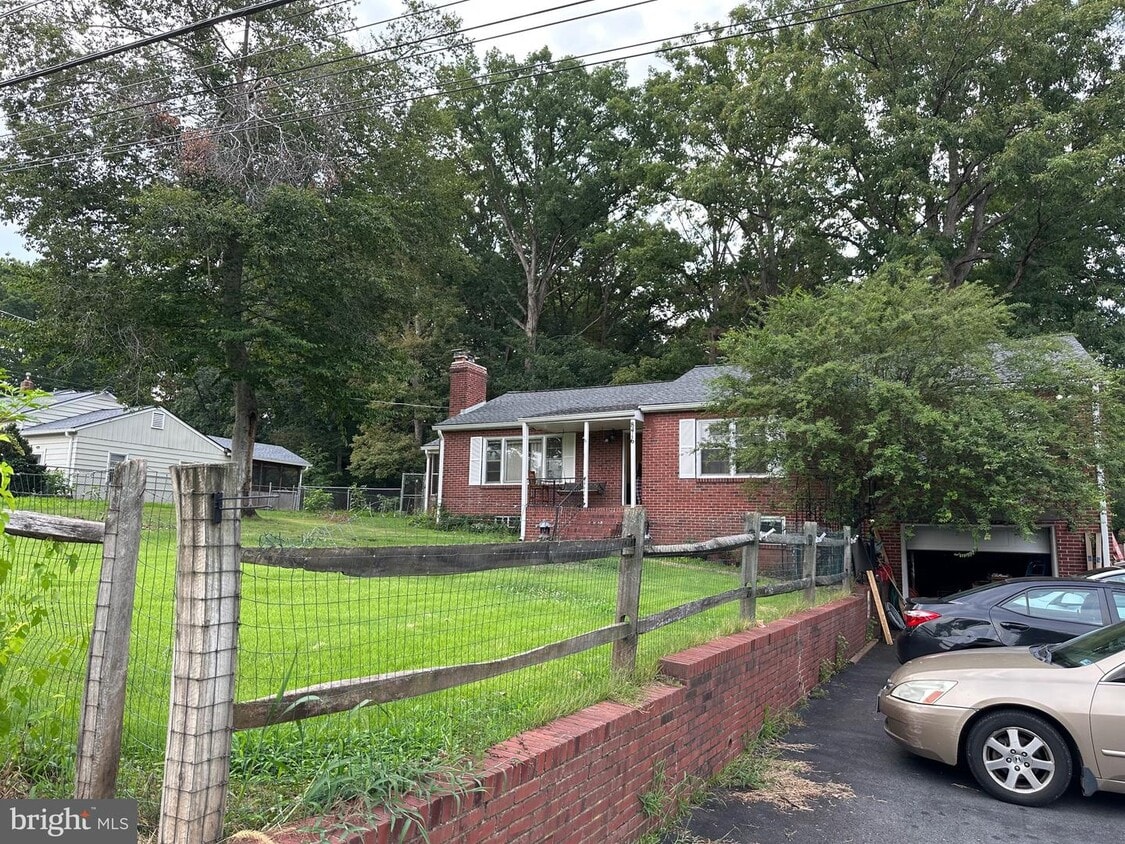 8416 Rugby Rd, Manassas Park, VA 20111 House for Rent in Manassas