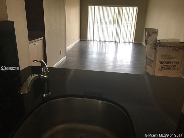 Foto del edificio - 2821 N Course Dr