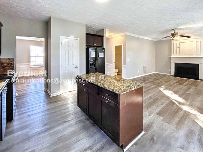 Building Photo - 6793 Chestwood Ln