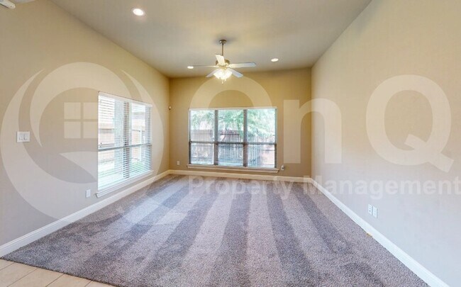 Foto del edificio - 4205 Pecan Bend Ln