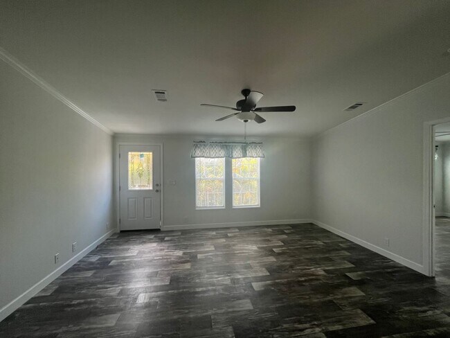 Foto del edificio - 267 Mongoose Ln