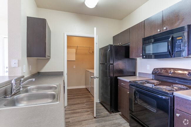 Interior Photo - Independence Place West Fayetteville