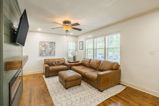 Foto del edificio - 4809 W 75th St