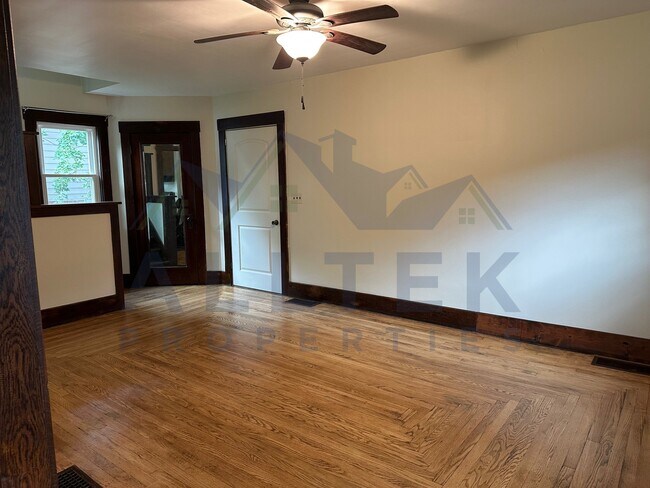 Foto del edificio - 11900 Market St