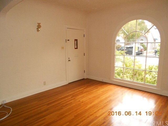Building Photo - 1617 Amapola Ave