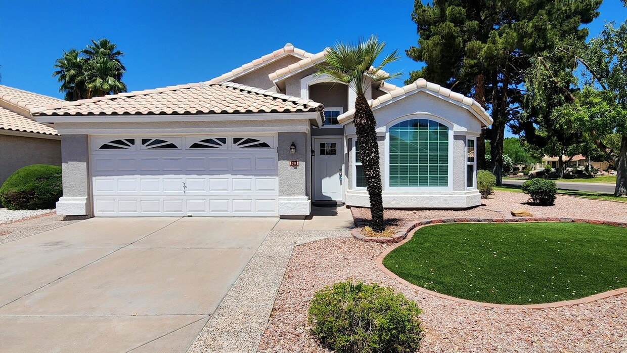 Waterfront living in Chandler! - Waterfront living in Chandler!