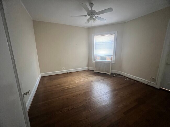Foto del edificio - 6354 N Paulina St