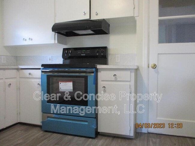 Building Photo - 38 Corliss Ln