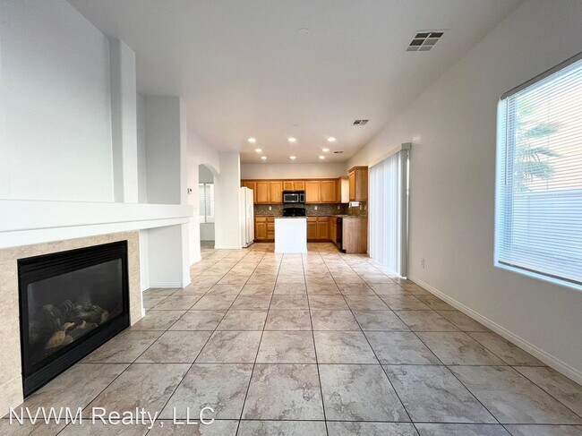 Building Photo - 4 br, 2.5 bath House - 9360 Fitzwilliam Ave