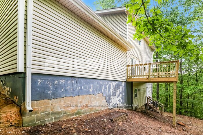Building Photo - 1543 Squire Ct