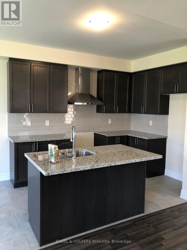 Building Photo - 9570 TALLGRASS Ave