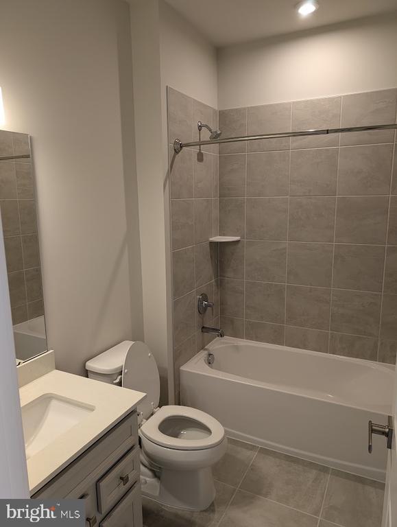 Building Photo - 4903 Dunhaven Dr