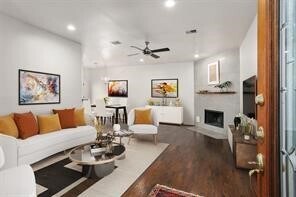 Foto del edificio - 1318 Peden St