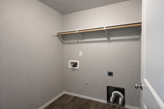 Building Photo - Now Available for Rent – A Place to Call Home in West Pasco