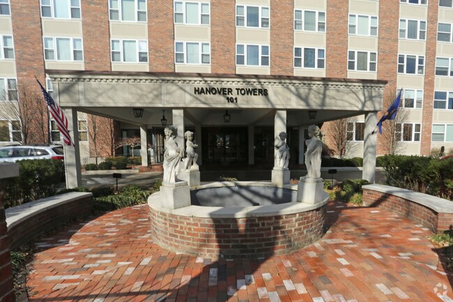 Hanover Towers Condominium Apartments - Lexington, KY | Apartments.com