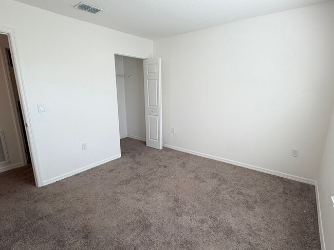 Foto del edificio - 225 Dogfish Ln