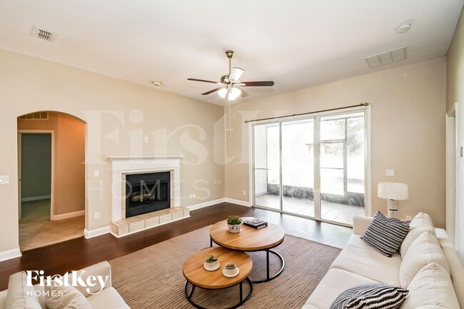 Building Photo - 86353 Sand Hickory Trail
