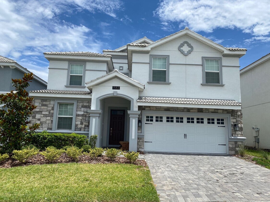Primary Photo - CHAMPIONS GATE FURNISHED 8 BEDROOM - LONG ...
