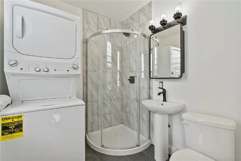 Primary Photo - 216 Ridge Ave