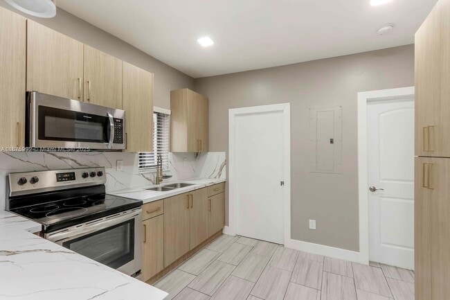 Foto del edificio - 1545 NW 53rd St