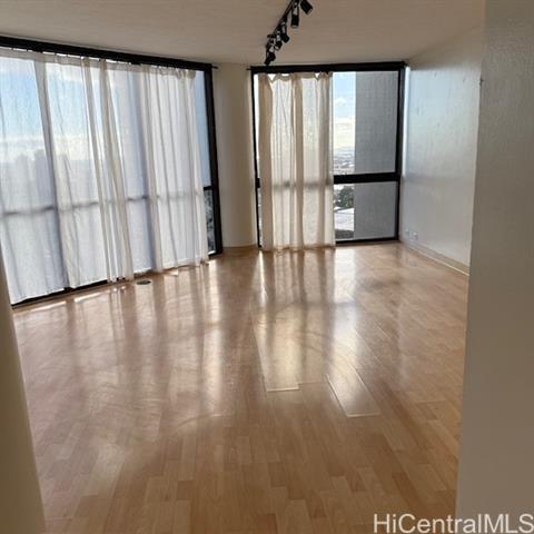 Foto del edificio - 2101 Nuuanu Ave