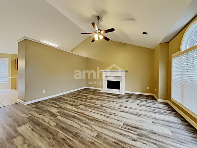 Building Photo - 3174 Baymount Way