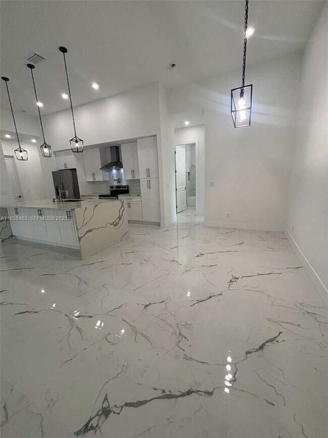 Foto del edificio - 4304 NW 27th Ln