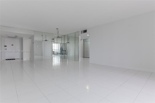 Foto del edificio - 500 Three Islands Boulevard