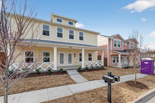 Building Photo - 502 E Kimball St