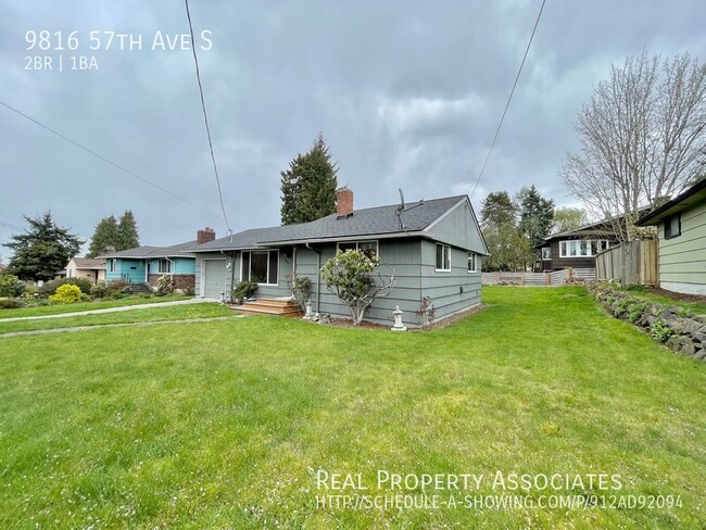 Building Photo - Two Bedroom Home