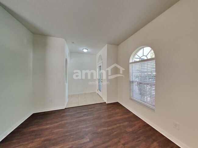 Foto del edificio - 9811 Simeon Drive