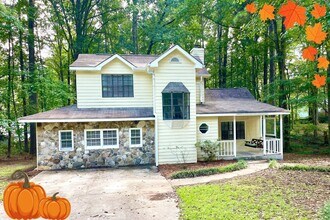Building Photo - 415 Hillsdale Dr