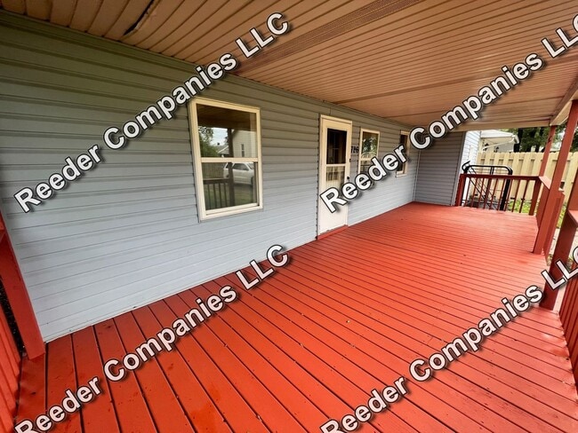 Building Photo - 2 bedroom home in South Hammond!