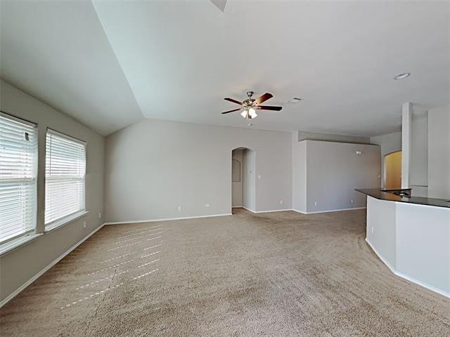 Foto del edificio - 632 Hutchins Dr