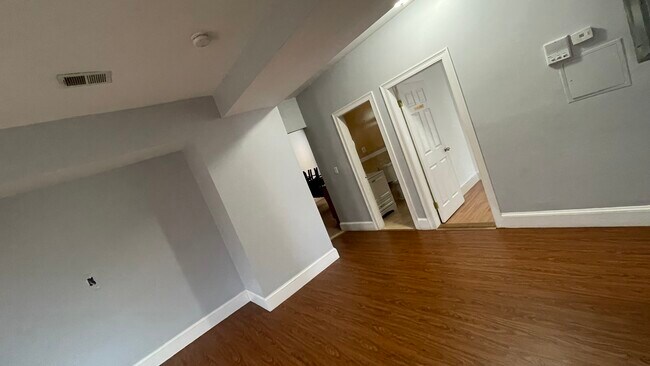 Foto del edificio - 80 Hamilton St