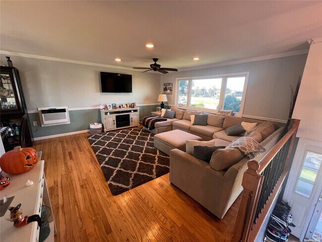 Foto del edificio - 6262 Sunrise Hwy